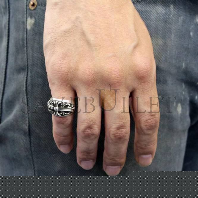 Ch**me He**ts floral cross ring