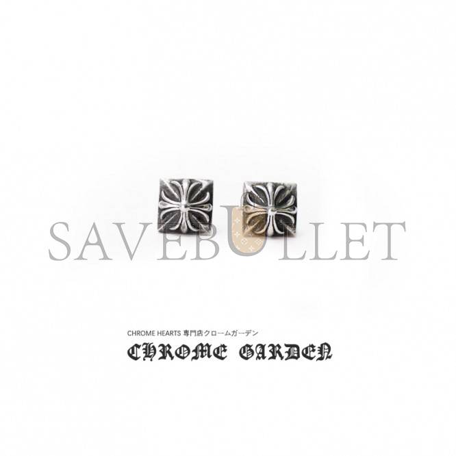 Ch**me He**ts pyramid plus stud earrings