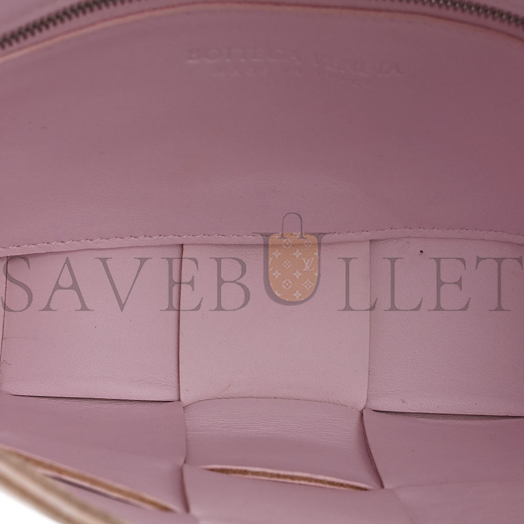 bo*te*ga Ve*ne*ta lambskin maxi intrecciato cassette crossbody bag bliss washed (23*15*5.5cm)