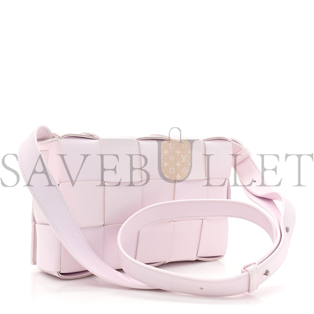 bo*te*ga Ve*ne*ta lambskin maxi intrecciato cassette crossbody bag bliss washed (23*15*5.5cm)