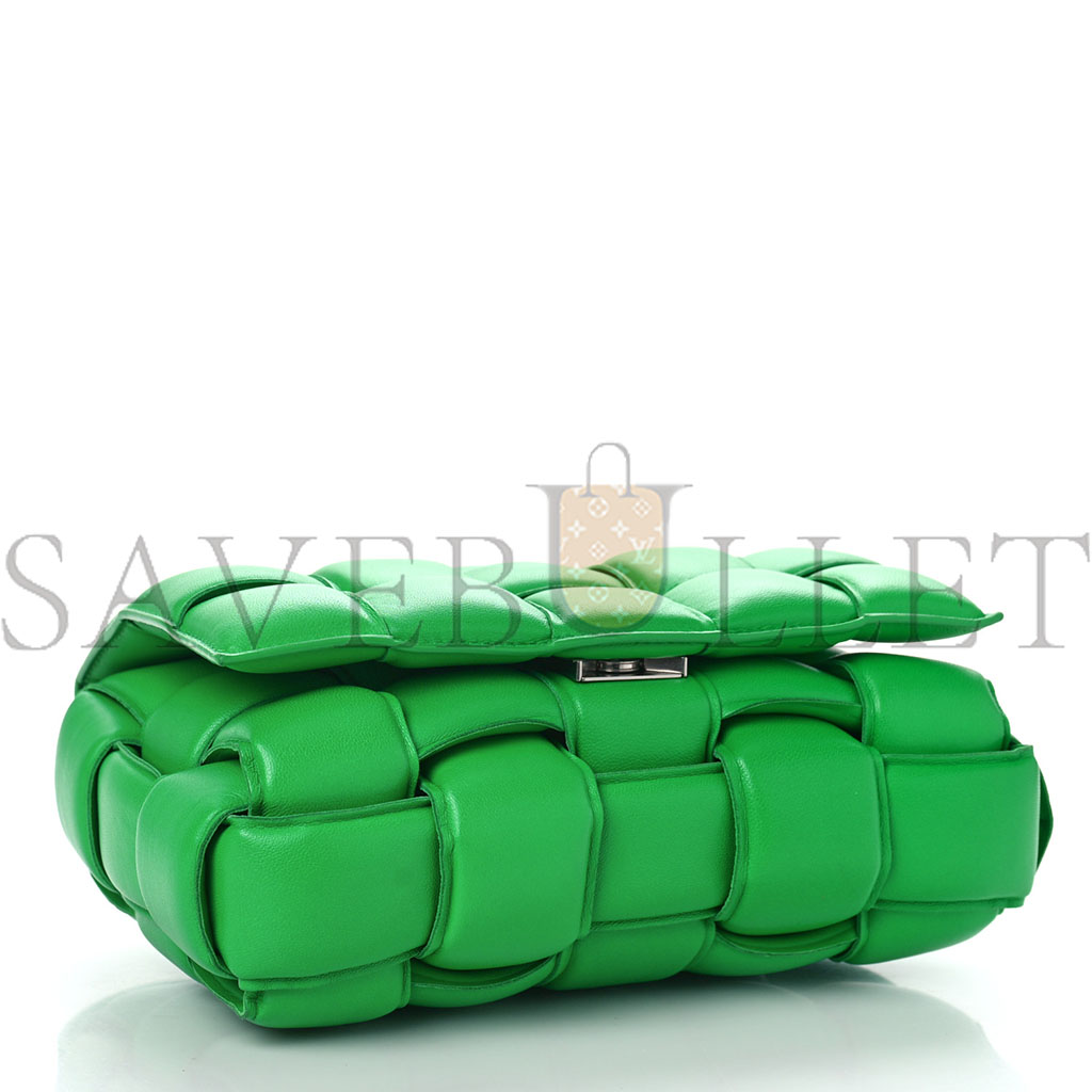 bo*te*ga Ve*ne*ta nappa maxi intreccio padded cassette crossbody bag parakeet (26*18*8cm)