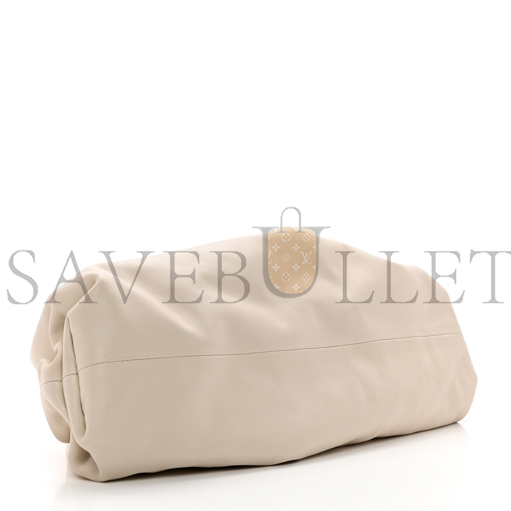 bo*te*ga Ve*ne*ta smooth butter calf the pouch oversized clutch mist (38*16*8cm)