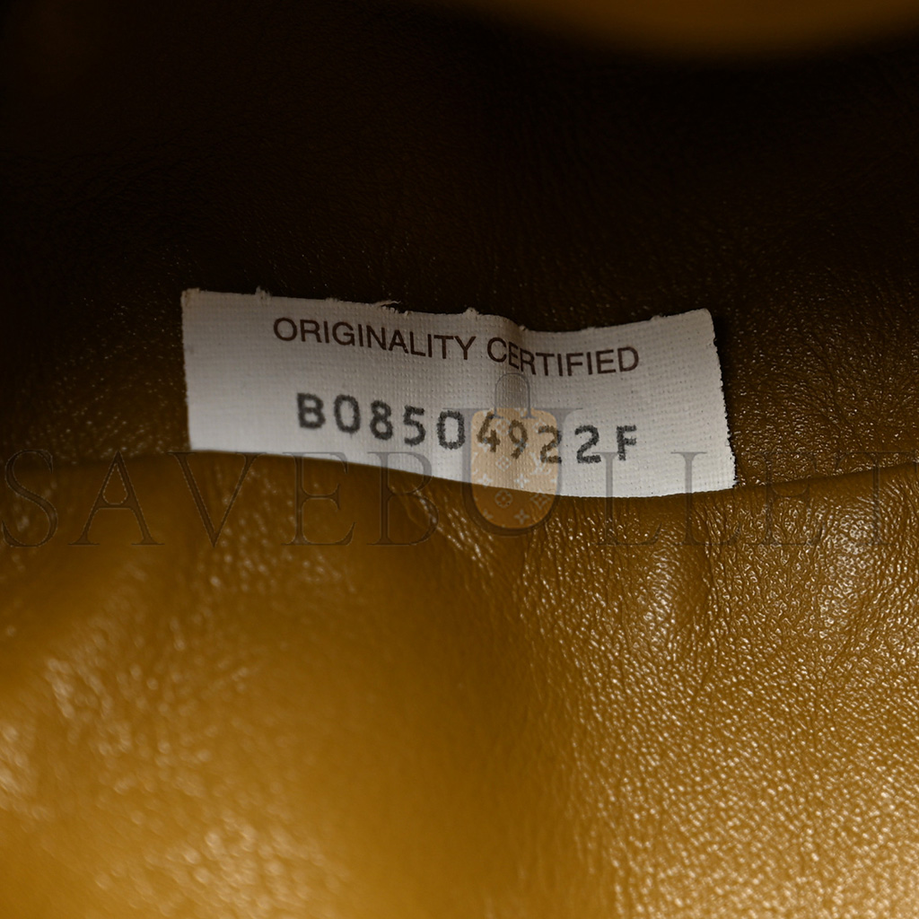 bo*te*ga Ve*ne*ta smooth butter calf the pouch oversized clutch cammello (38*19*9cm)