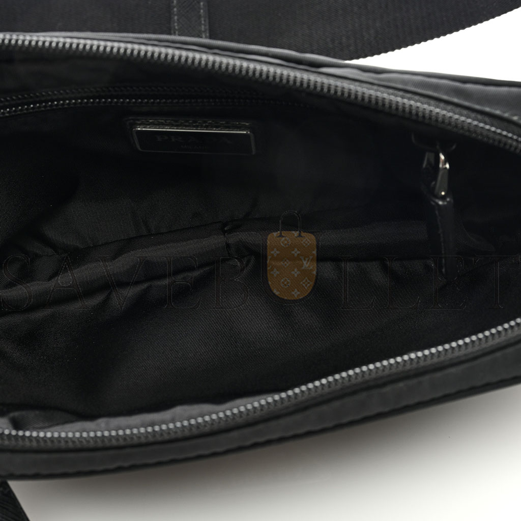 Pra*a re-nylon saffiano belt bag black (21*13*5cm)