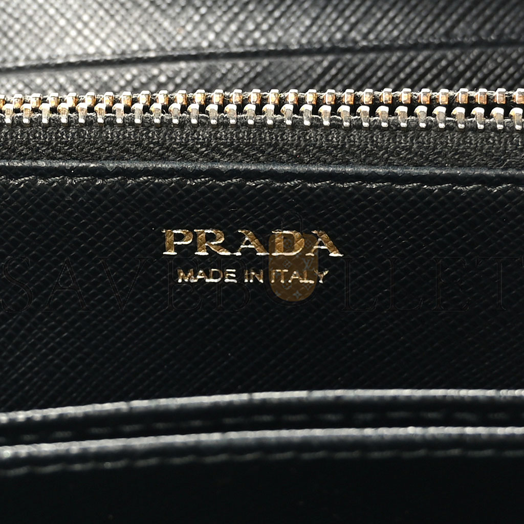 Pra*a saffiano metal zip around wallet black (18*11*3cm)