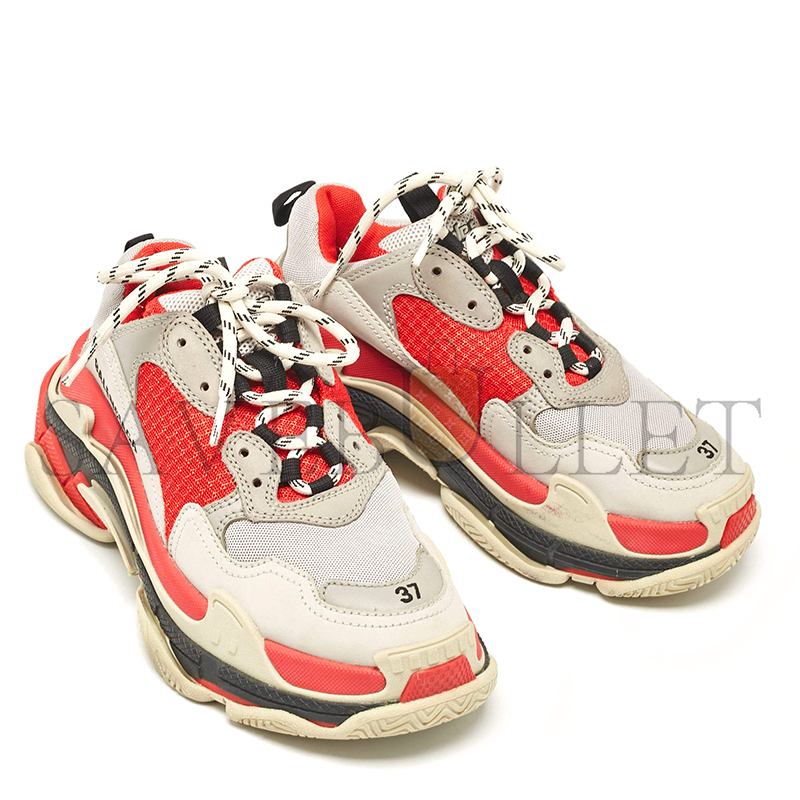 Ba*len*cia*ga red grey mesh and nubuck triple s low top sneakers 524039w06f19000