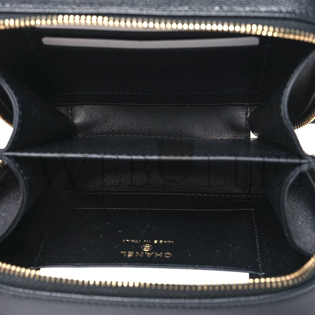 Ch*el caviar quilted cc filigree vanity clutch with chain black (14*10*6cm)