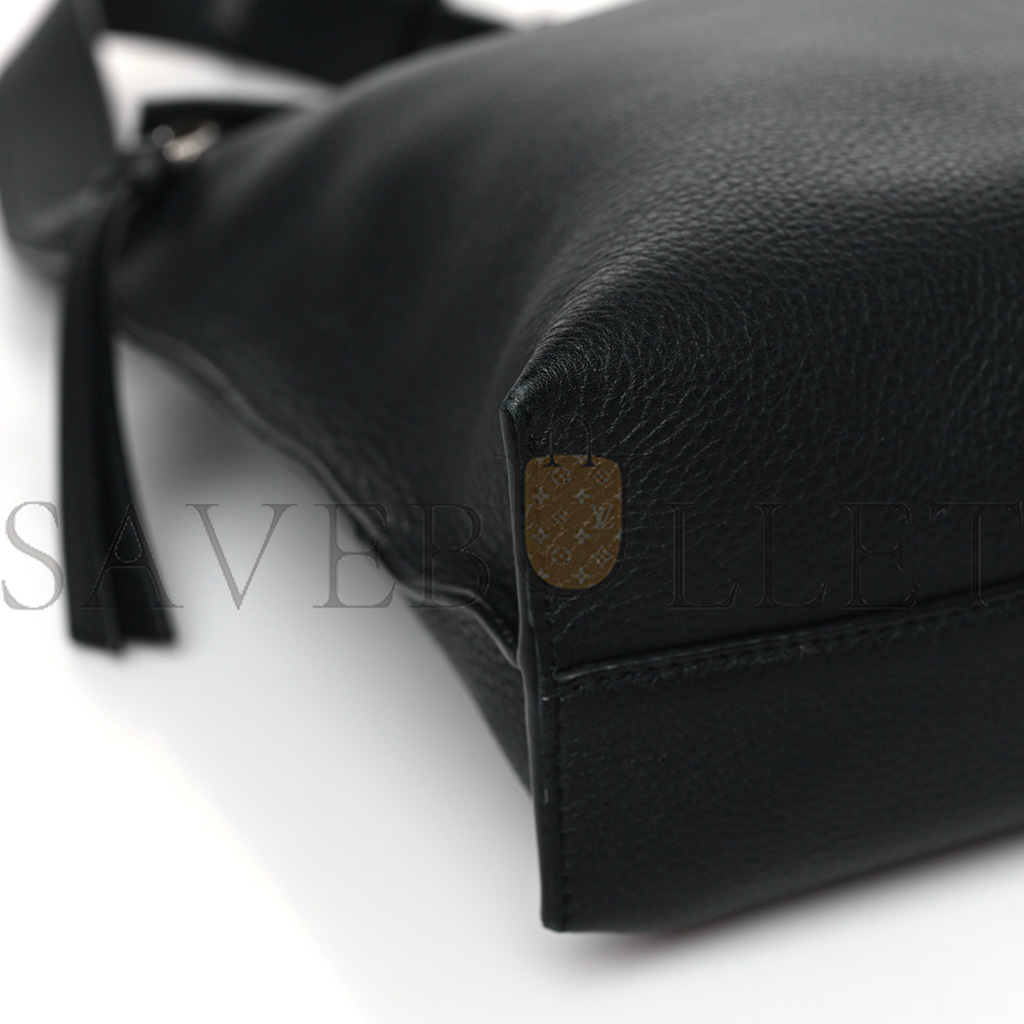 l*ew* soft grained calfskin medium t messenger bag black (35*26*8cm)