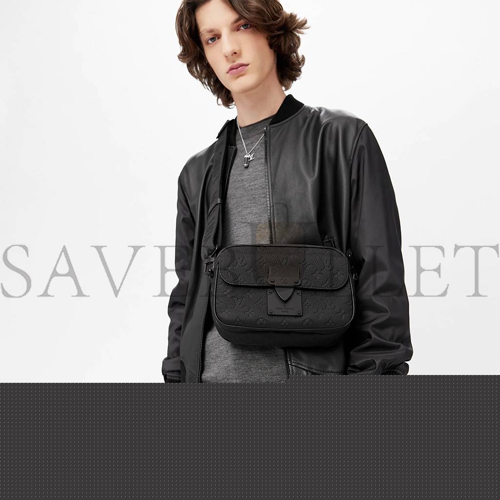 l**is V*t*n s lock messenger  m58489 (22*18*8cm)