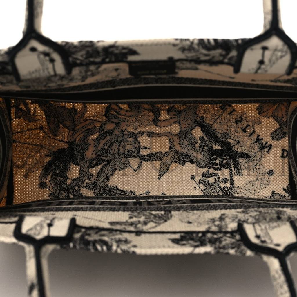 D*or canvas zodiac toile de jouy embroidered medium book latte (36*27*17.1cm)