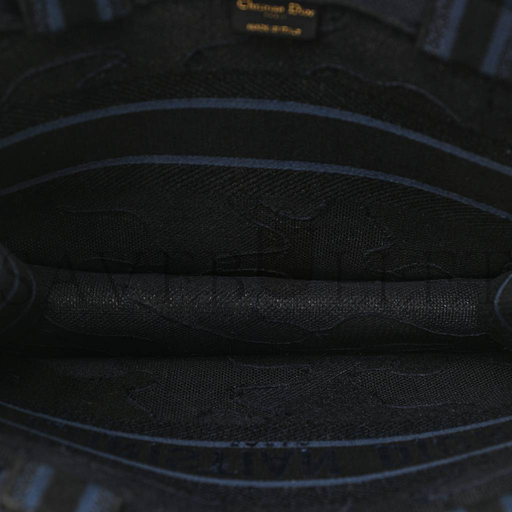 D*or canvas embroidered camouflage book tote blue (36*27*16.5cm)