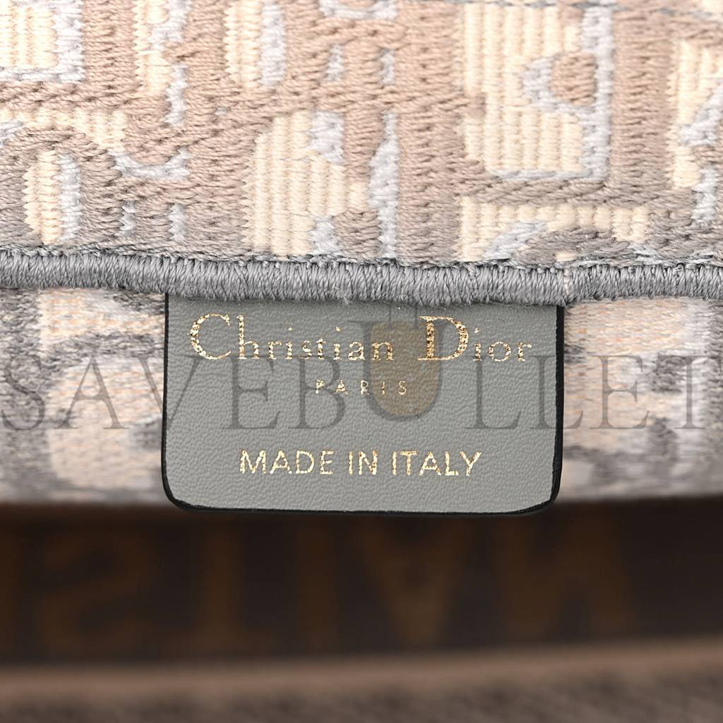 D*or oblique large book tote grey (42*35*16.5cm)