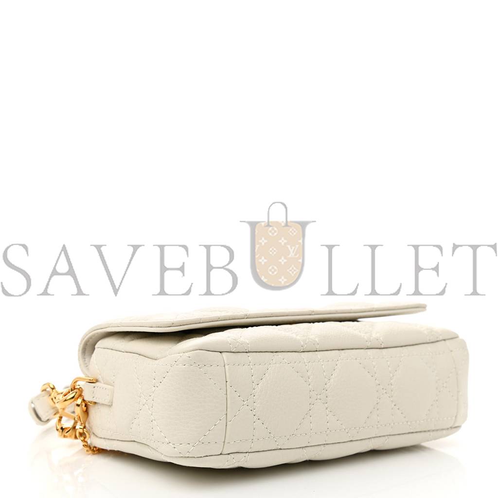 d*or S*pple calfskin cannage caro pouch with chain latte (18*10*6.4cm)